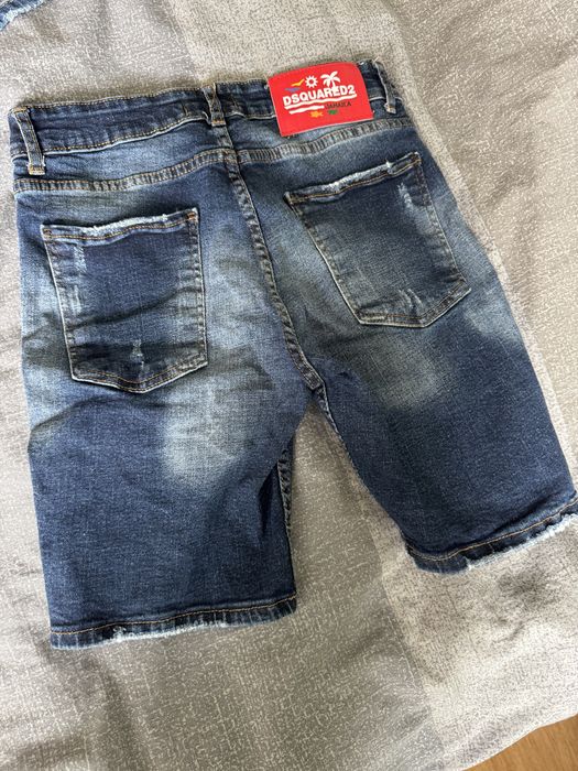 Къси Дънки Dsquared2, като нови