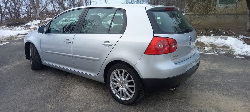 Golf 5 GT 2.0 170 cai ediție speciala fabrica
