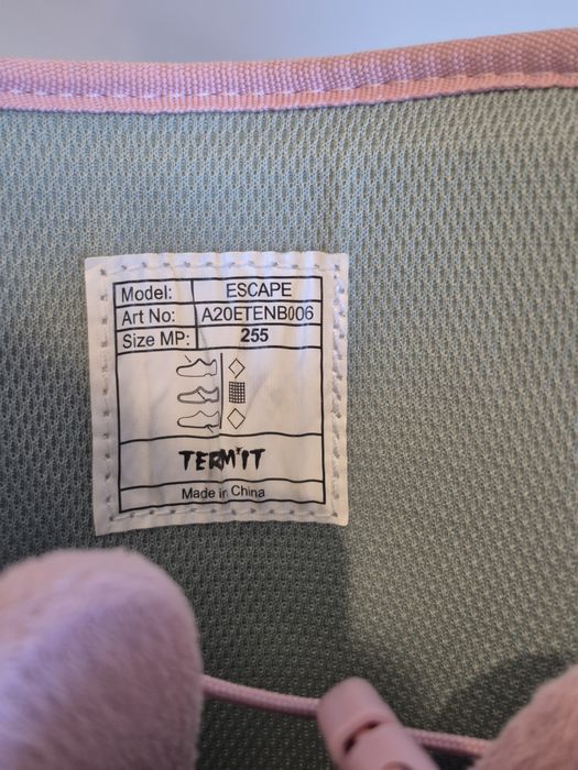 Женсике сноубордичесие ботинки Termit Escape