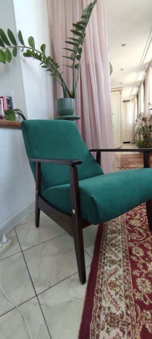 Винтажное кресло Mid- Century