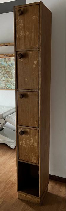 Pantofar vechi din lemn