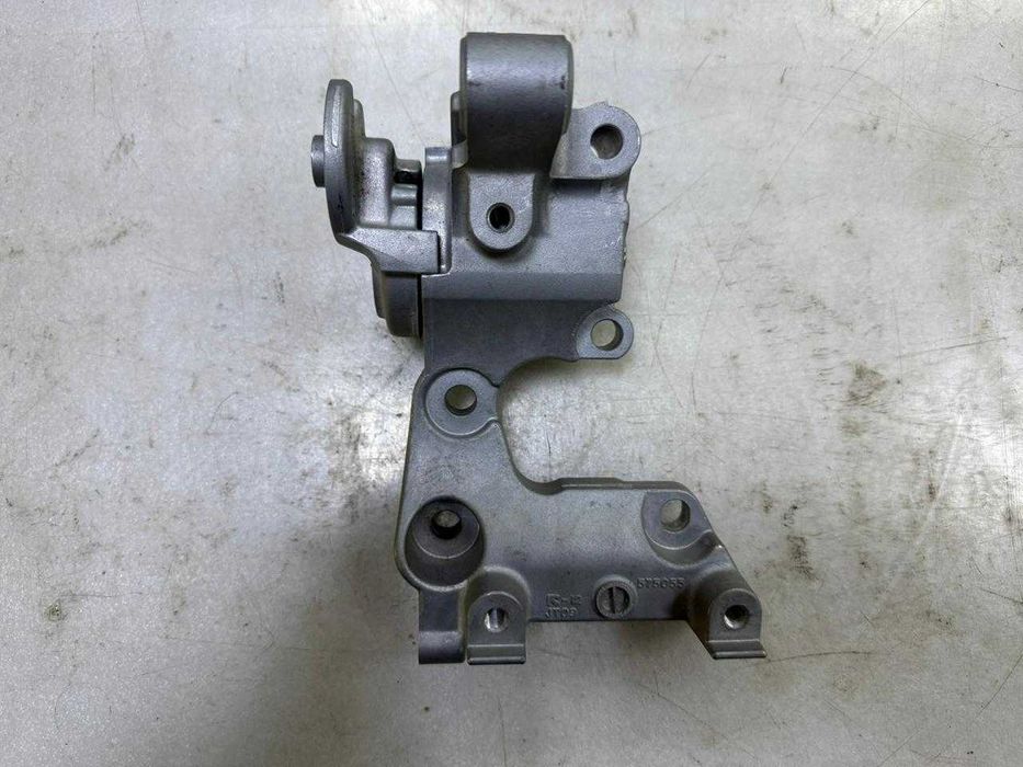 Натяжитель приводного ремня Prado Land Cruiser 4Runner Fortuner новый