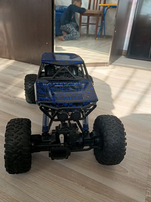 Радиоуправляемая машина