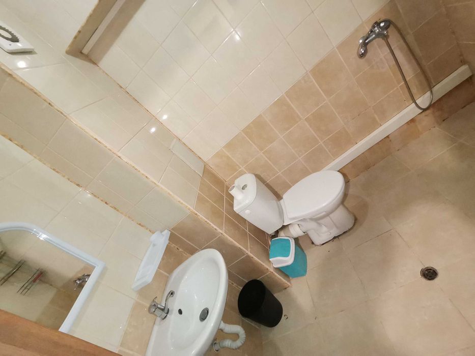 Дава се под наем Двустаен апартамент в Бургас, Меден рудник - зона А - 65 кв.м за 200 € - Снимка #16