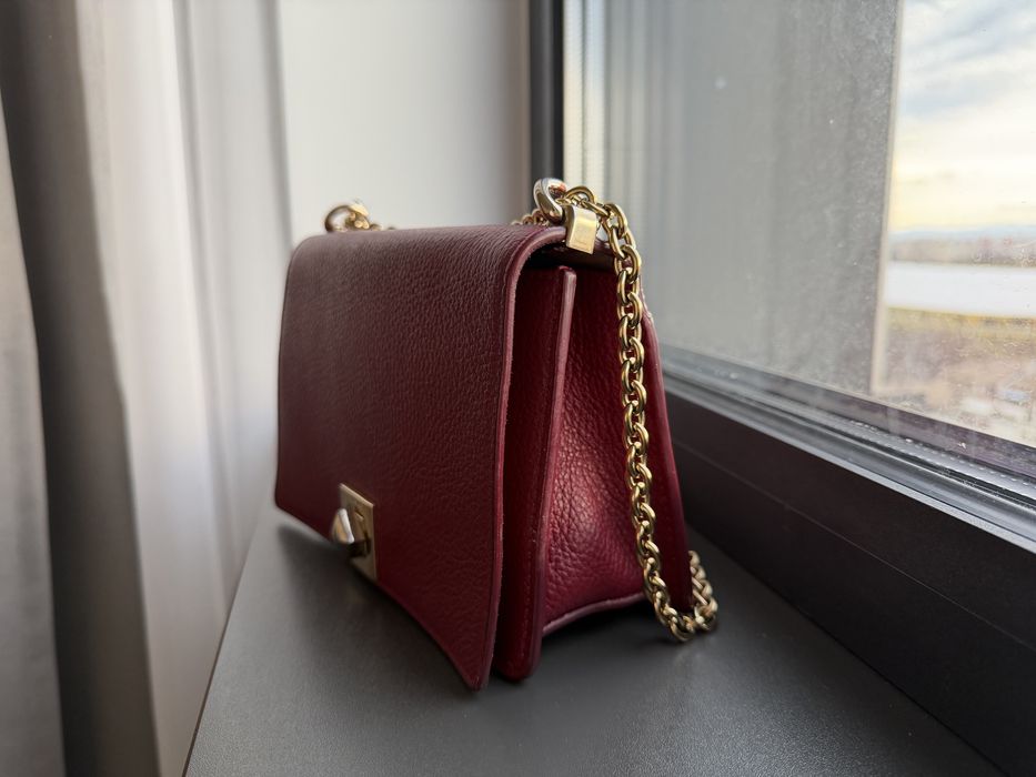 Furla,,,цвят бордо