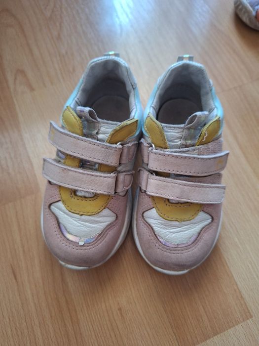 Kinderkraft Nino кенгуру,дрешки за момиче