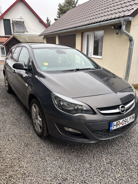 Opel astra-combi 2014