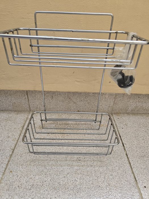 Стойка за баня от нертждаема стомана