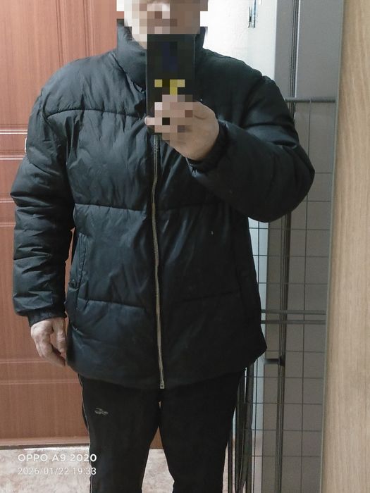 Куртка зимняя, черная