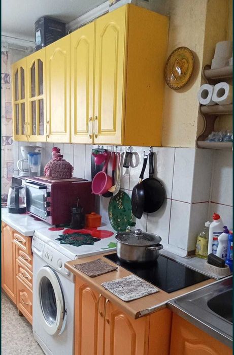 Продам 1кв р-н Колхозного рынка 5/5