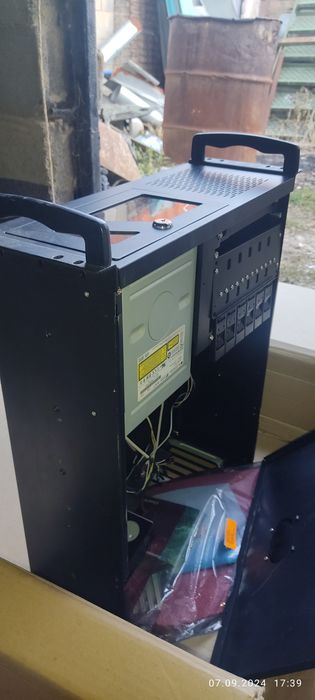 Кейс для компьютер