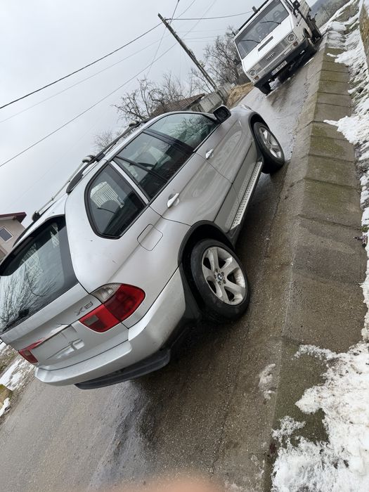 Vand sau schimb x5 3.0d 218hp