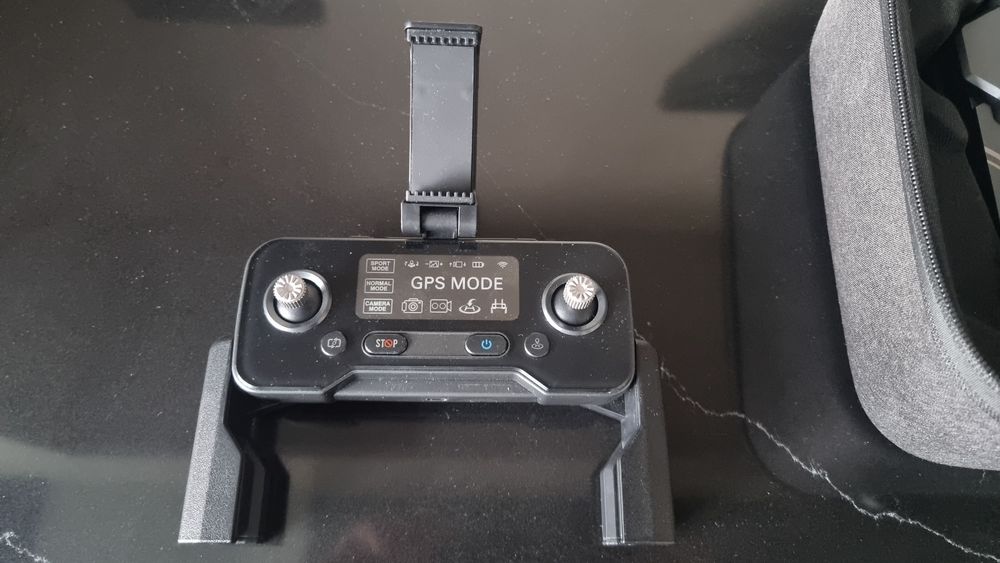 Дрон SJRC F11 Pro – Отлично състояние + куфар
Продавам дрон SJRC F11 P