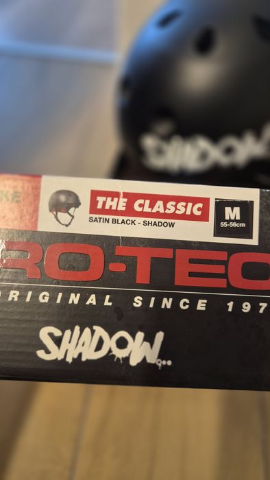 Casca Shadow marimea M noua desigilata