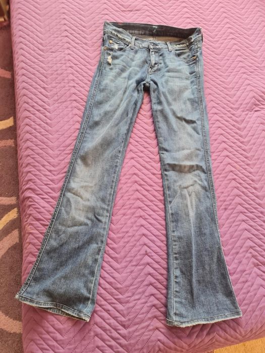 Дамски дънки М размер