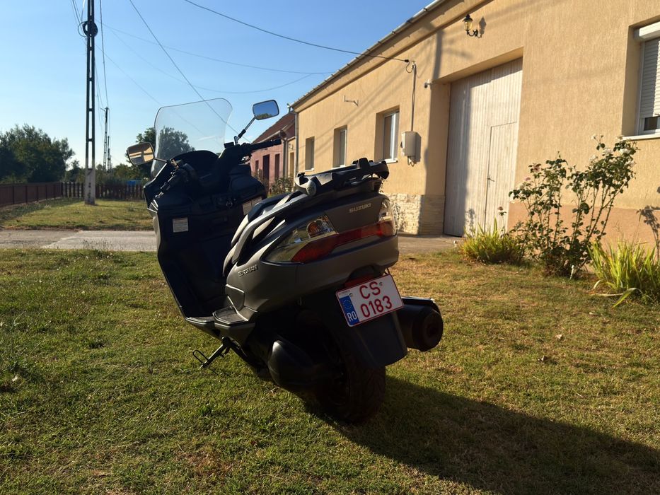 Suzuki Burgman 400 ABS • 2015 • 50.257 km • Distribuție schimbată