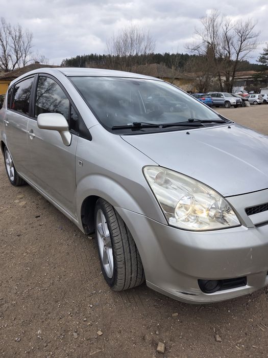 На части!!  Toyota  Corolla Verso 2.2 d-cat 177 Тойота Корола Версо