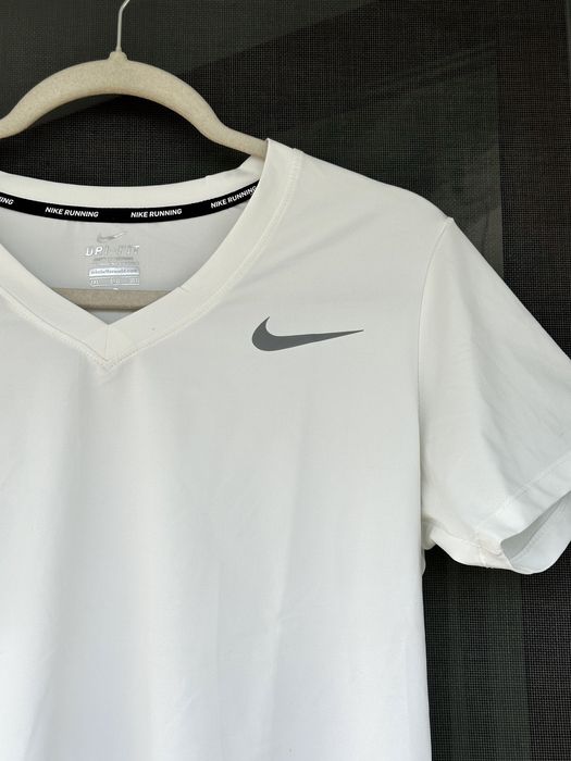 Дамска тениска Nike Running (Dri-FIT) - размер L, Отлично състояние