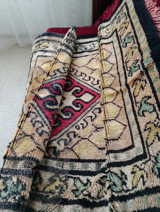 Продавам китеник и родопски одеяла