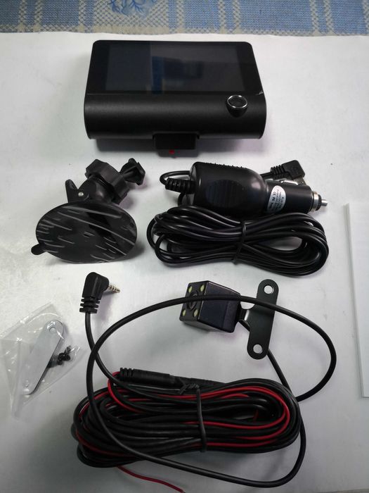 Camera de bord auto DVR cu 3 obiective