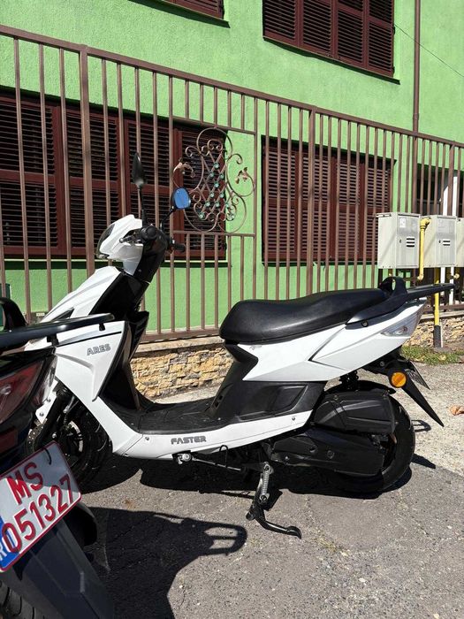 De inchiriat scooter 125cc, cutie viteze automat, nu este limitat