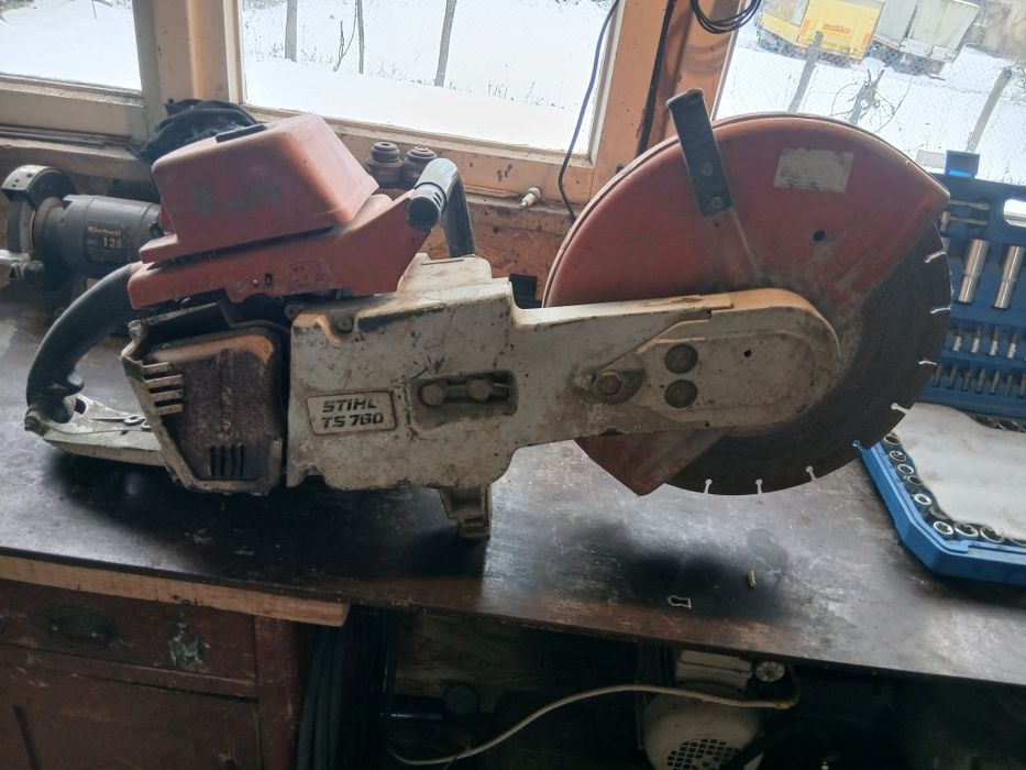 Vand drujba de tăiat beton stare buna pornește bine  pretu e negociabi