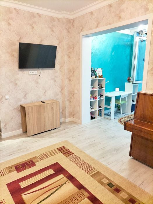 Продам 2 комнатную вартиру