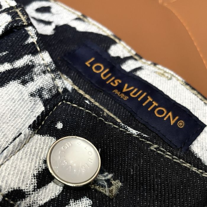 Blugi Louis Vuitton Premium Quality !!