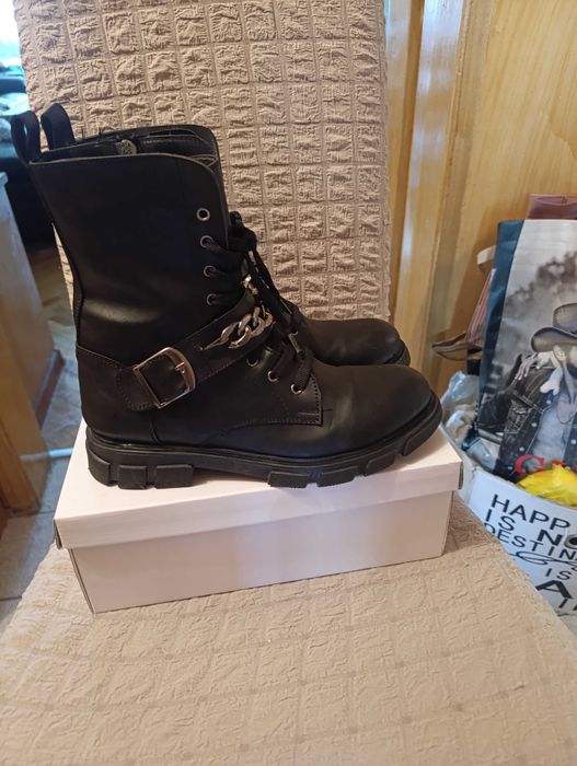Боти черни 40 номер