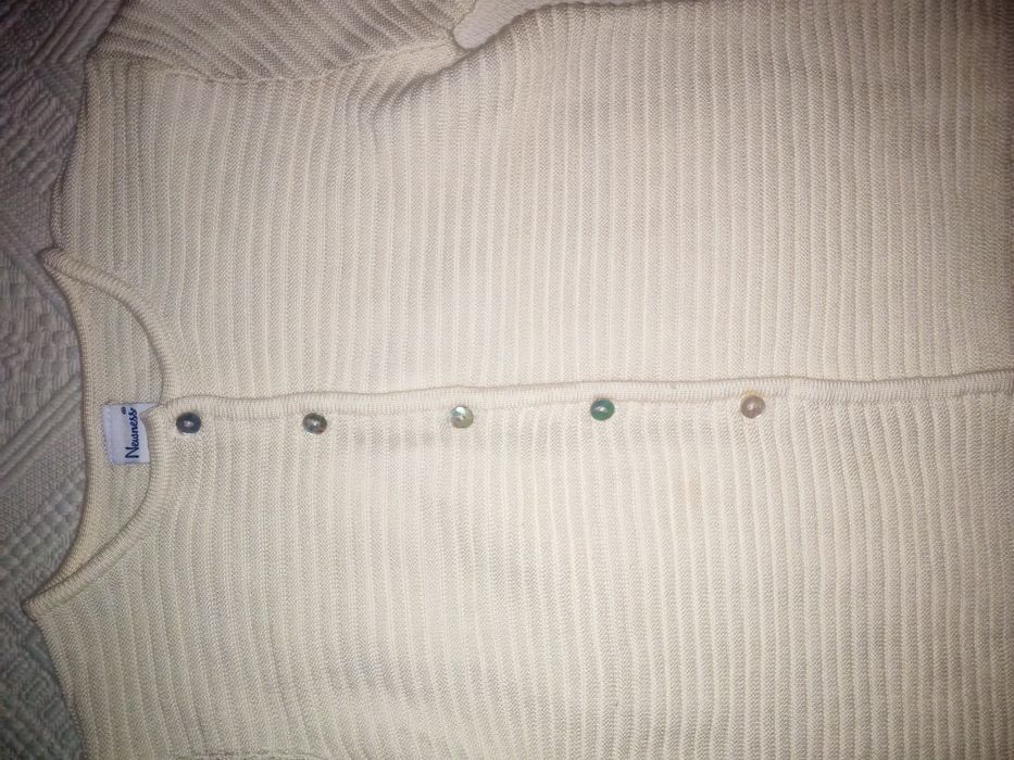 Cardigan varsta 6ani,116 cm purtat o data de culoare crem