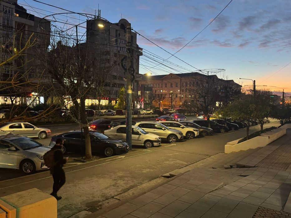 Proprietar vand spatiu