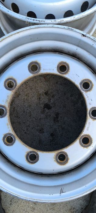 Шины грузовые 385/65/22,5