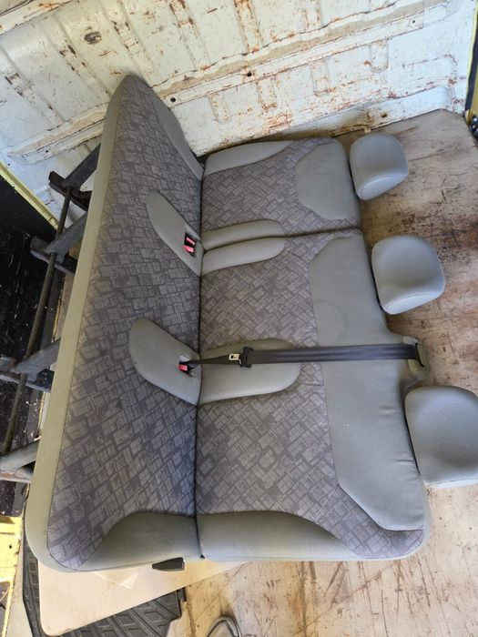 Тройна седалка за Опел виваро - Рено трафик