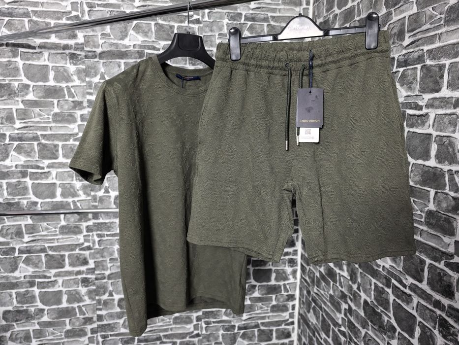 Lois Vieton летен екип