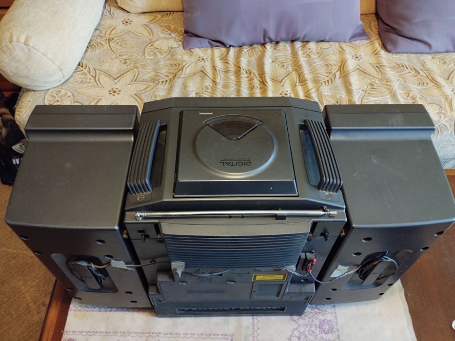 Касетофон Philips