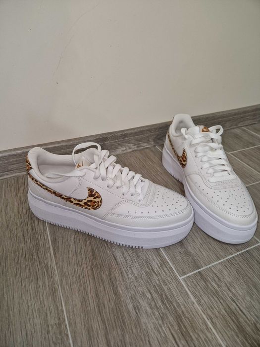 Nike court vision alta