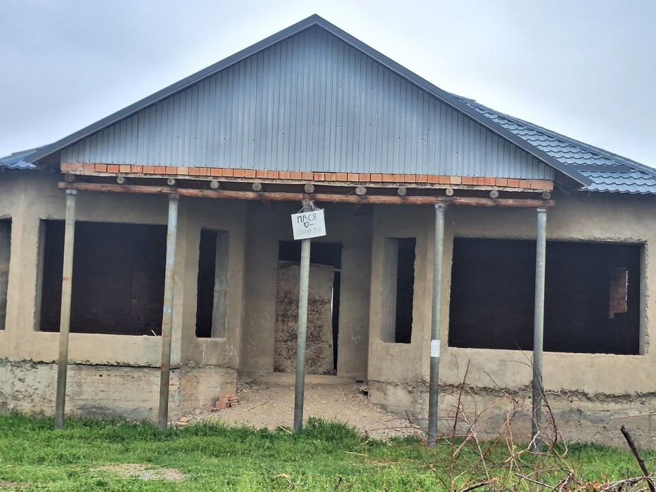 Участок  и дом в Пахтакор