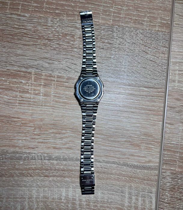Ceas Casio Retro, digital