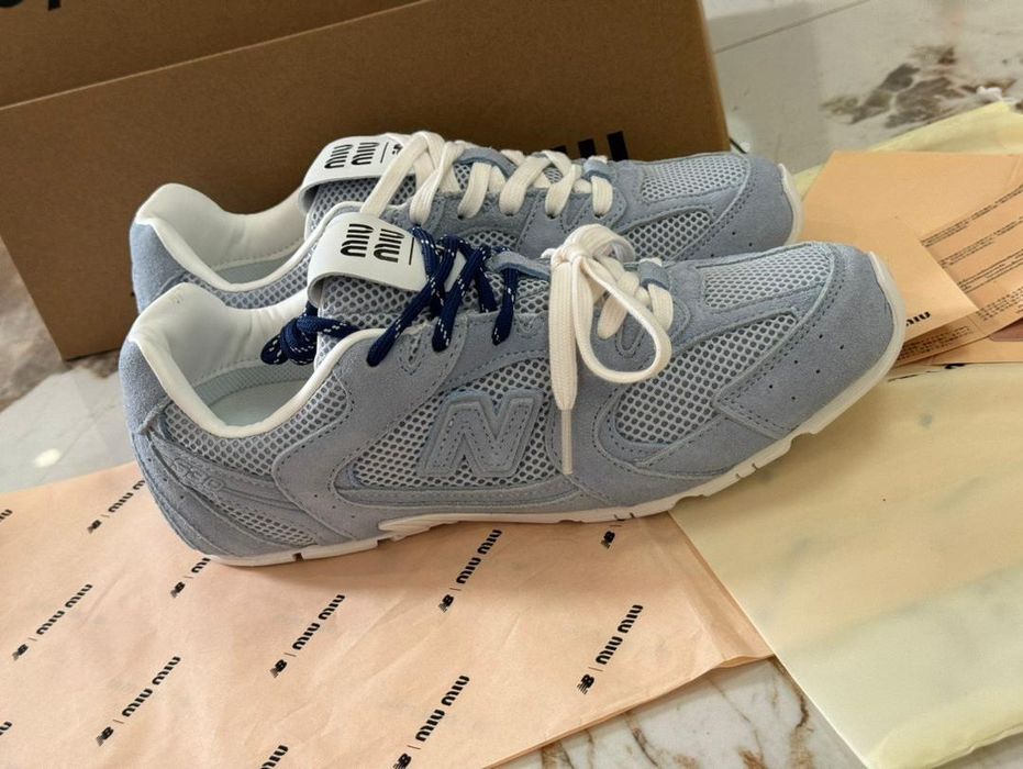 Adidasi New Balance x Miu Miu