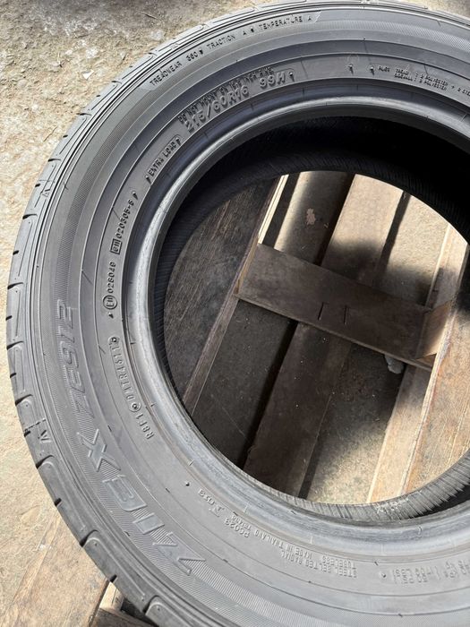 Anvelopa Vara 215/60 R16 - Falken Ziex ZE 912