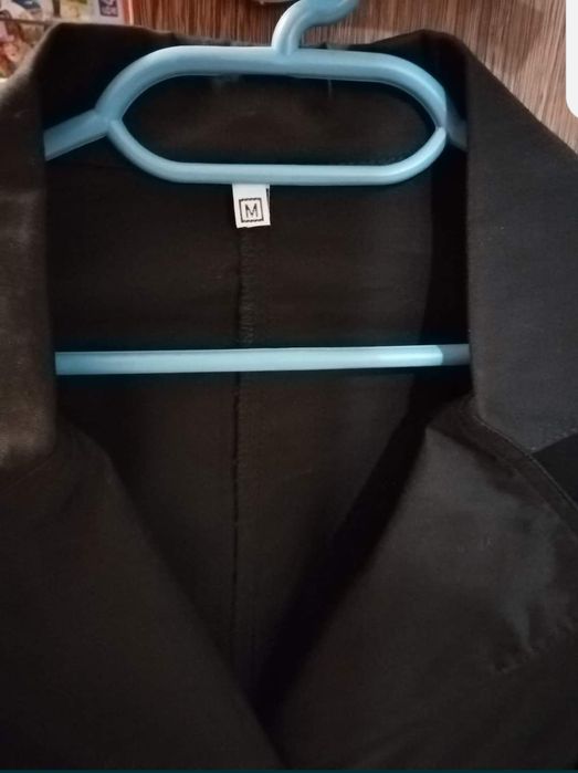 Дамско сако          .