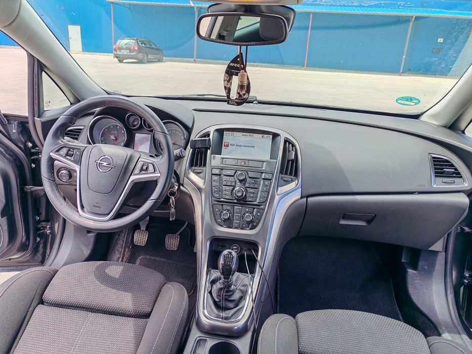 OPEL Astra 2012 — imagine 4