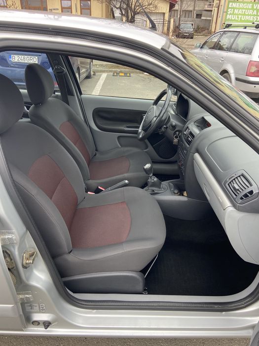 Renault Symbol 2008 - FULL - 1.4i - Aer Conditionat