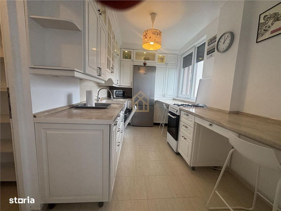 Apartament 3 camere de inchiriat , Centrul Vechi
