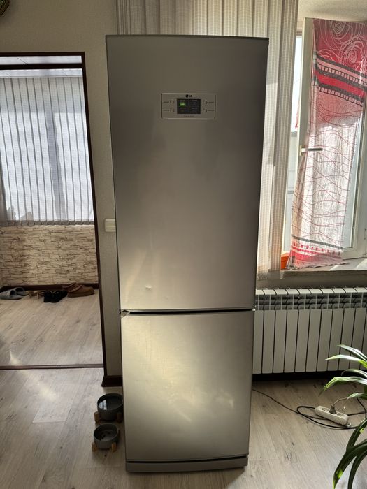 Холодильник LG total no frost