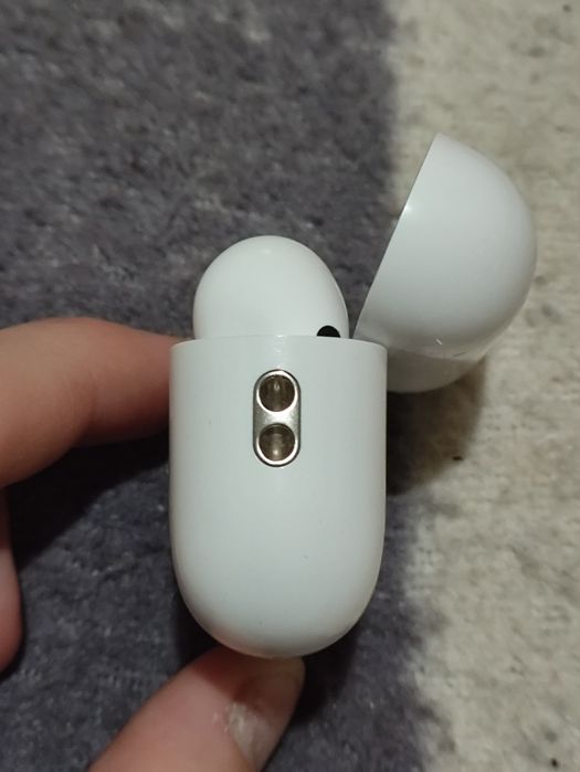 Нашел AirPods Pro 2