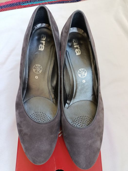 Pantofi ARA (produs nou), piele întoarsă ,gri ,mărimea 41