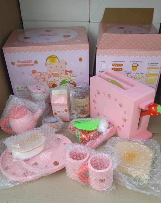 Закуска Тостер с филийки Дървен детски комплект за симулации с аксесоа