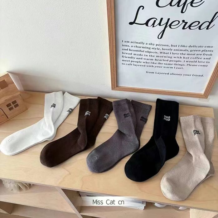 Дамски чорапи различни цветове