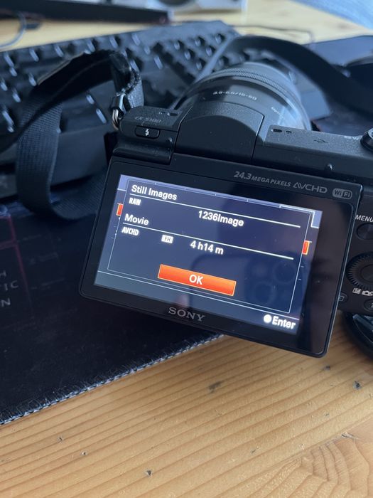 Sony A5100 Безогледален фотоапарат